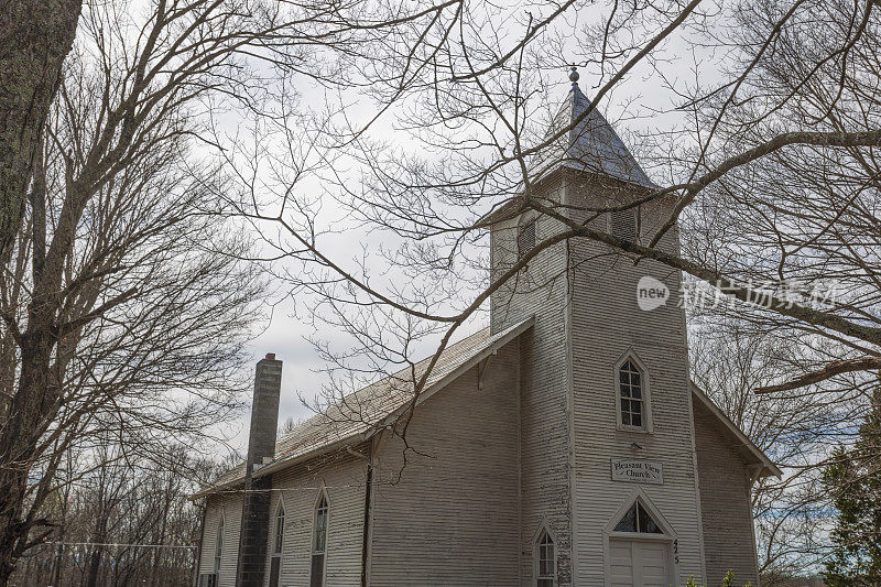 田纳西州琼斯伯勒附近被忽视的Pleasant Hill教堂